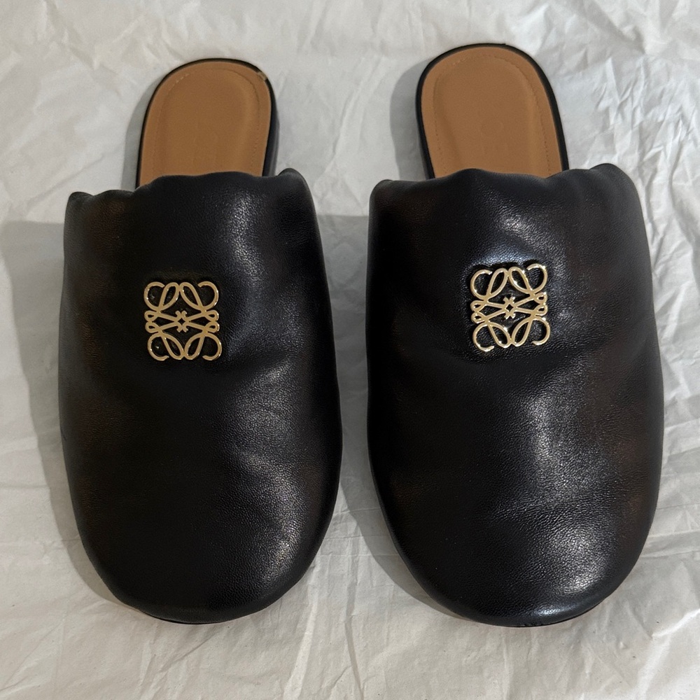 Loewe Black Leather Women's Slippers